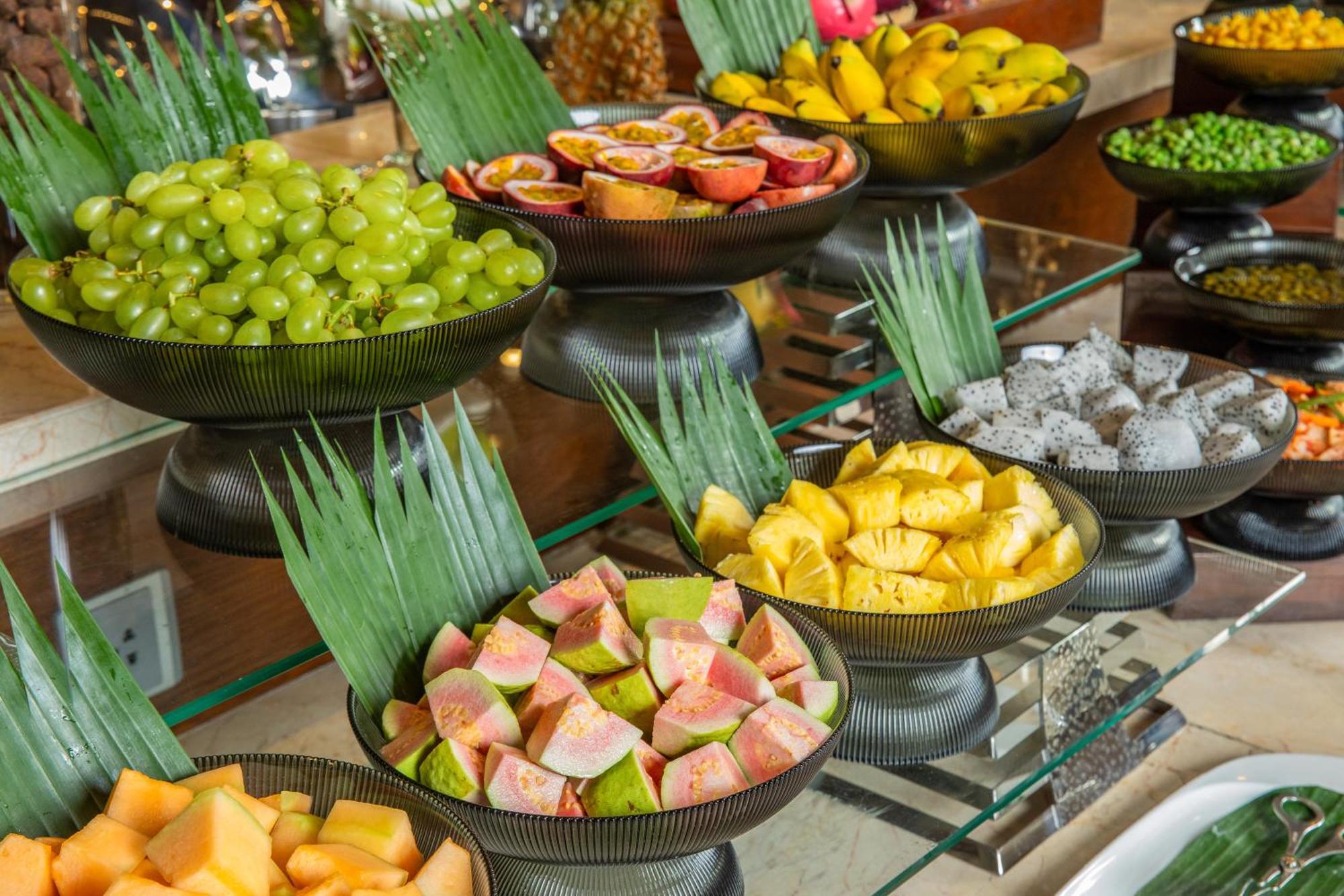 Mandila Beach Hotel Danang Exterior photo