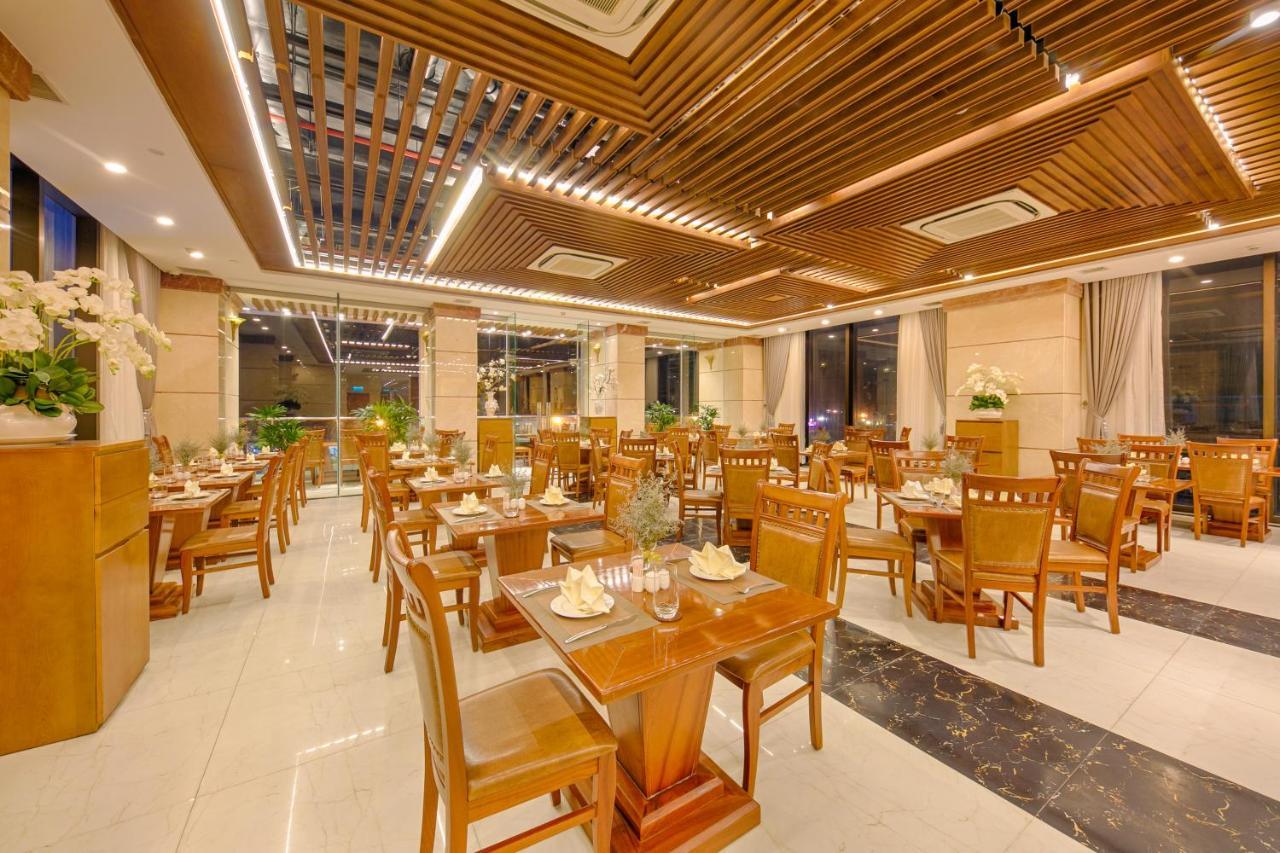 Mandila Beach Hotel Danang Exterior photo